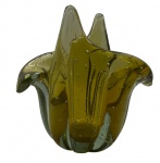 Vaso em vidro de murano gomado cor de ambar. Altura: 17,5cm Comprimento: 18cm