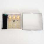 FLACONS DE PARFUM, três (3) distintos da marca L ACQUA DI FIORI, todos sem uso e com capacidade para 15 ml cada, spray, acompanha um frasco vazio com capa em tecido da mesma marca, acondicionados no estojo original em papel cartonado, vide foto.
