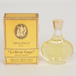 FLACON DE PARFUM, um (1) L AIR DU TEMPS, Eau de Toilette, marca NINA RICCI, Paris, capacidade 25 ml, sem uso e na caixa.