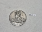 Medalha em bronze "Luiz Alves de Lima e Silva - Duque de Caxias - Patrono do exército. Medindo 7cm de diâmetro.