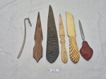 Lote de 6 abre cartas em materiais diversos, sendo um em marfim. Medindo o maior em bronze 27cm de comprimento.