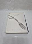Livro "Geneva Jewels The Spring Sales"