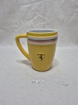 Caneca em porcelana com logo da Ferrari/Shell. Produto original selado na base. Medindo 8,5cm x 11cm de altura.