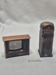 Lote de 2 antigos apontadores decorativos para coleção. Medindo o maior 9cm de altura.