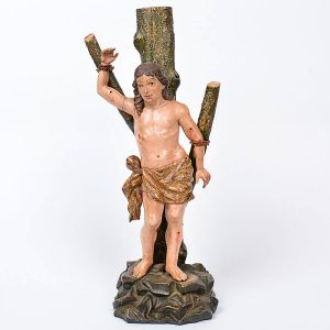 Belíssima imagem de <b>São Sebastião </b>em madeira entalhada com policromia naturalística íntegra e douramento. Séc. XVIII. Alt. 37,5 cm