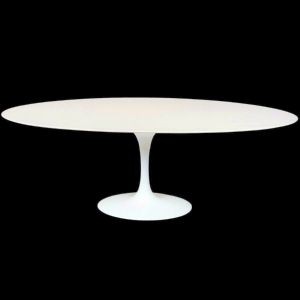 <b>EERO SAARINEN </b>- Mesa oval "Saarinen" com tampo em mármore branco e base na forma de tulipa em alumínio fundido com pintura automotiva da mesma cor. Med. 75 x 214 x 109 cm