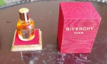 PERFUME GIVENCHY 3 - 5ML - EXTRATO ORIGINAL EM SUA CAIXA - NAO USADO - NO ESTADO CONFORME FOTOS