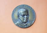 Medalha Confederação Nacional da Indústria - Homenagem à Alvimar Carneiro de Rezende, 1897 - 1943 - Dimensão: 68 mm - 9