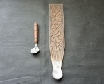 Conjunto de antigos raladores de coco, em madeira e metal - Dimensões: 35,5 cm / 14,5 cm