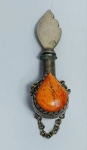 Lindo Frasco em Metal Marroquino - Delineador de Olhos Kohl  - Tampa rosqueada. Medida: 8 cm x 2,5 cm x  2,5 cm.  Conforme fotos. OBS: Possui um pouco de Pó preto.