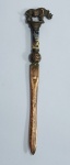 Antigo e Lindo Abridor de Cartas em Bronze adornado com escultura de Rinoceronte. Medida: 14 cm x 3 cm x 1 cm. Conforme fotos.