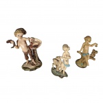 Terno de escultórios  italianos em resina representando menino pescador, menina com Bambi e  menina com esquilo, Alt. 17 e 12 cm.