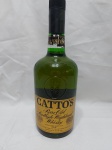Garrafa lacrada com 1 litro do Whisky Cattos.
