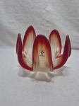 Lindo centro de mesa em cristal fosco São Marcos, selado. Medindo 17cm x 14cm de altura.