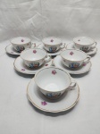 Jogo de 6 xícaras de chá em porcelana Real floral, cena galante e friso ouro. Medindo a xícara 9,5cm x 5cm de altura.