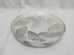 Linda salva, fruteira em prata 90 Meridional vazada. Medindo 20,5cm x 3cm de altura.