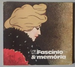 Livro Cartão Postal Fascínio e Memória. Datado de 1986 com diversas fotografias impressas nas páginas medindo com os respectivos textos.