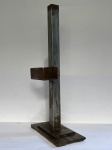 DIVERSOS - Suporte para quadros em ferro. Alt. 43 cm. Comprado na loja Olhar o Brasil do Chicô Gouvêa.