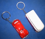 Colecionismo- 2 Miniaturas Fusca e Kombi . Em chaveiros nunca usados !! Ótimos para colecionadores  !! 