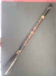 Coçador de Costa !! tamanho de 34cm de comprimento !! material plastico combinado ... comlado em 2 peças diferentes calçadeira de sapatos .. e mãozinha  para coçar costa !!