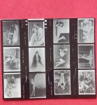 Fotografia -  24 pequenas fotos d Nudez Antigas !! em mode4lo de negativo !! divididos em 2 fotos maiores !!