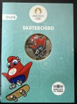 Moeda Estrangeira, FRANÇA, Comemorativa aos Jogos Olímpicos PARIS - 2024, Mascote na Modalidade Skateboard, Valor 10 Euros, Ano 2023, Prata, Cartela Original, Lacrada, Flor de Cunho.