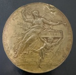 Medalha Comemorativa, República Francesa - Exposição Universal e Internacional de 1878, Bronze, Peso 140 g, Diâmetro 70 mm, Muito Bem Conservada.