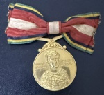 Medalha Comemorativa, Tranladação dos Restos Mortais da Imperatriz D.Maria Leopoldina - Imperatriz do Brasil, Rio de Janeiro/São Paulo, Instituto Histórico e Geográfico de SP, Data 1954, Bronze Dourado, Flor de Cunho.