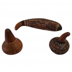 Trio de cabaças peruanas vermelhas entalhadas, 30 x 7 e Diam. 10, Alt. 13 cm.