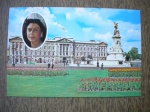 Cartão Postal - 525 - Lindo Cartão Postal da RAINHA ELIZABETH II - PALÁCIO BUCKINGHAM - LONDRES - The Photographic Greeting Card - CARTÃO POSTAL NÃO CIRCULADO - Ótimo estado de conservação.