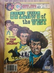 Gibi - OUTLAWS OF THE WEST - (FORAS DA LEI) - Vol. 5 - Nº 86 - Janeiro de 1980 - Editora Carlton Comics - Formato americano  <<<<<< PRODUÇÃO AMERICANA NO IDIOMA INGLÊS >>>>>> Revista em bom estado de conservação, contendo 42 páginas, em cores
