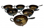 Lote contendo: 6 porta sobremesa em metal com suas colheres.