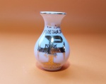 Antigo vasinho do XXXVI Congresso Eucarístico Internacional de 1955, realizado no Rio de Janeiro - Dimensão: 6,5 X 4 cm