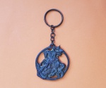 Antigo chaveiro em metal, com imagem de São Jorge - Dimensão: 9,5 X 4,5 cm