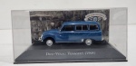 Colecionismo - Carro modelo DKW - Vemag , ano 1964. Coleção Carros Inesquecíveis do Brasil. Acompanha expositor e caixa acrílica.  Medindo 7 x 7 x 15 cm