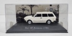Colecionismo - Carro modelo fiat 147 panorama 1980. Coleção Carros Inesquecíveis do Brasil. Acompanha expositor e caixa acrílica.  Medindo 7 x 7 x 15 cm