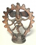 Estatueta de Shiva Nataraja, uma representação do deus hindu Shiva como o "Rei da Dança".Med.  9 X  7 cm