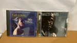 2 CDs:   MILES DAVIS, BILLIE HOLIDAY  * BOM ESTADO