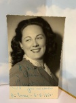 FOTOGRAFIA ASSINADA, 14X9 CM - Renata Tebaldi (Pesaro, 1 de fevereiro de 1922  São Marinho, 19 de dezembro de 2004)1 foi uma soprano lírico spinto italiana, considerada uma das grandes da ópera italiana e uma das melhores sopranos de todos os tempos.