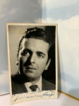 RARAFOTOGRAFIA ASSINADA, 14X9 CM. Américo Basso, expoente do canto lírico nacional na década de 40