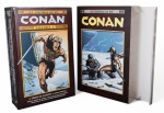 CONAN - "As crônicas de Conan" - coleção completa com as edições nº1, 2, 3 e 4. Editora Mythos / Dark Horse Books. Reedição especial das clássicas aventuras escritas por Roy Thomas e magistralmente ilustradas por Barry Windsor-Smith e outros. Em capa dura, todas muito bem conservadas, acondicionadas em caixa protetora específica da coleção. Medem 19 x 28 cm cada.