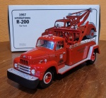 First Gear 1957 International R-200 Tow Truck Die-Cast Scale 1/34. Conservado na embalagem original, perfeito.