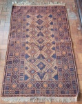 Tapete Belouch antigo, artesanal - Med.: 1,46 cm x 0,90cm.