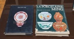 Dois raros livros com ilustrações coloridas - Jorge Getulio Veiga "Chinese Export Porcelain Edição de 1989" 33x25cm, 344 páginas em excelente estado e  La Porcelaine Ming por Dayse Lion-Goldschmitd, Edição Francesa. Med.: 32x29cm, primeira capa com desgastes, 284 páginas.