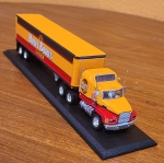 Matchbox Ccy05-m Mack Ch600 Honey Brown Lager Boxed. Conservado na embalagem original, perfeito