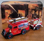 Matchbox YFE18 1950 Ford 1950 E83W Van 1/43 Scale. Conservado na embalagem origina, perfeito.