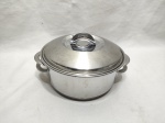 Panela, caçarola com tampa 16cm em aço inox 18/10 Tramontina. Medindo 18cm x 8cm de altura.