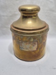 Lindo e antigo balde de gelo em latão dourado com isopor ao fundo. Medindo 18cm x 15cm de altura.
