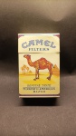 Carteira de cigarro CAMEL FILTERS. GENUINE TASTE TURKISH & AMERICAN BLEND