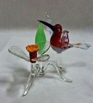 Linda escultura confeccionada em " Murano ", representando " Beija Flor" multicolorido. Med. 8,5 x 11 x 7 cm.
